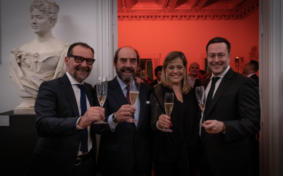 Corrado Mapelli and Marcello Meregalli from Grupo Meregalli, with the Marqués de Riscal team 